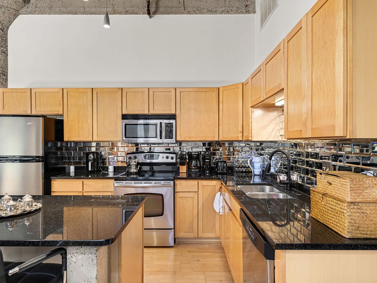 521 S 7th St UNIT 311 Minneapolis, MN 55415 - Thumbnail 4