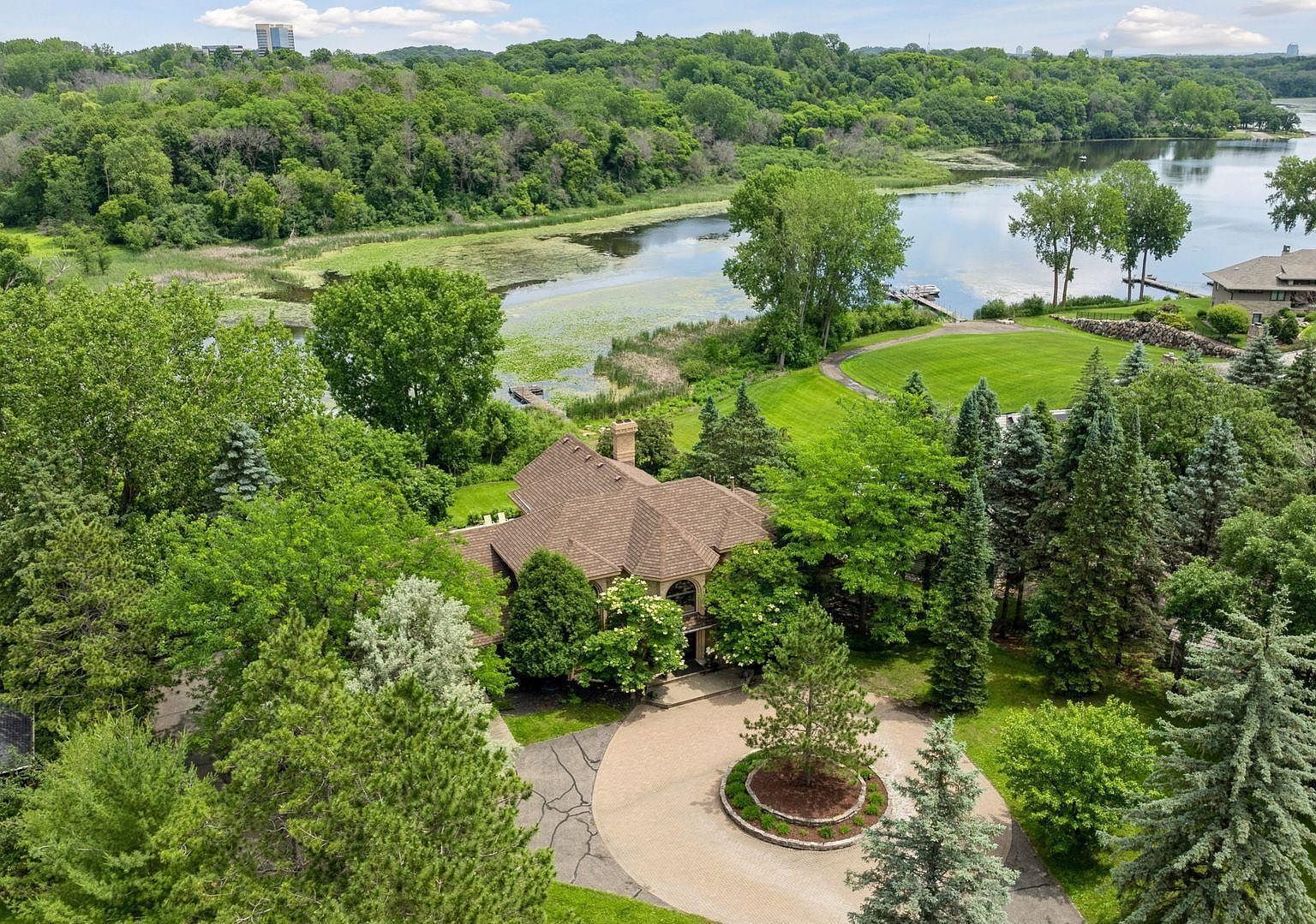 6541 Beach Rd Eden Prairie, MN 55344 - Thumbnail 4