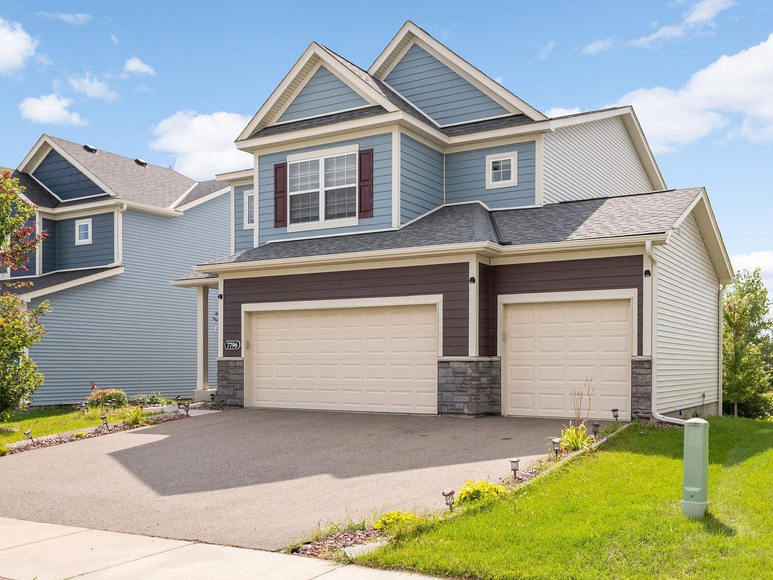 7796 184th St W Lakeville, MN 55044 - Thumbnail 4