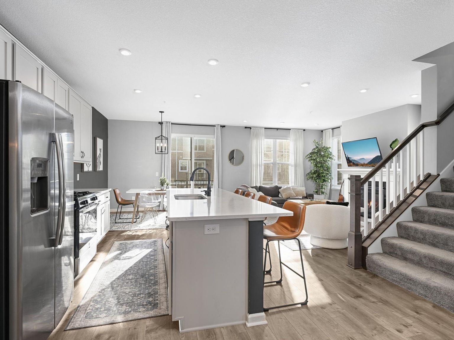 7020 Huckleberry Dr Excelsior, MN 55331 - Thumbnail 4