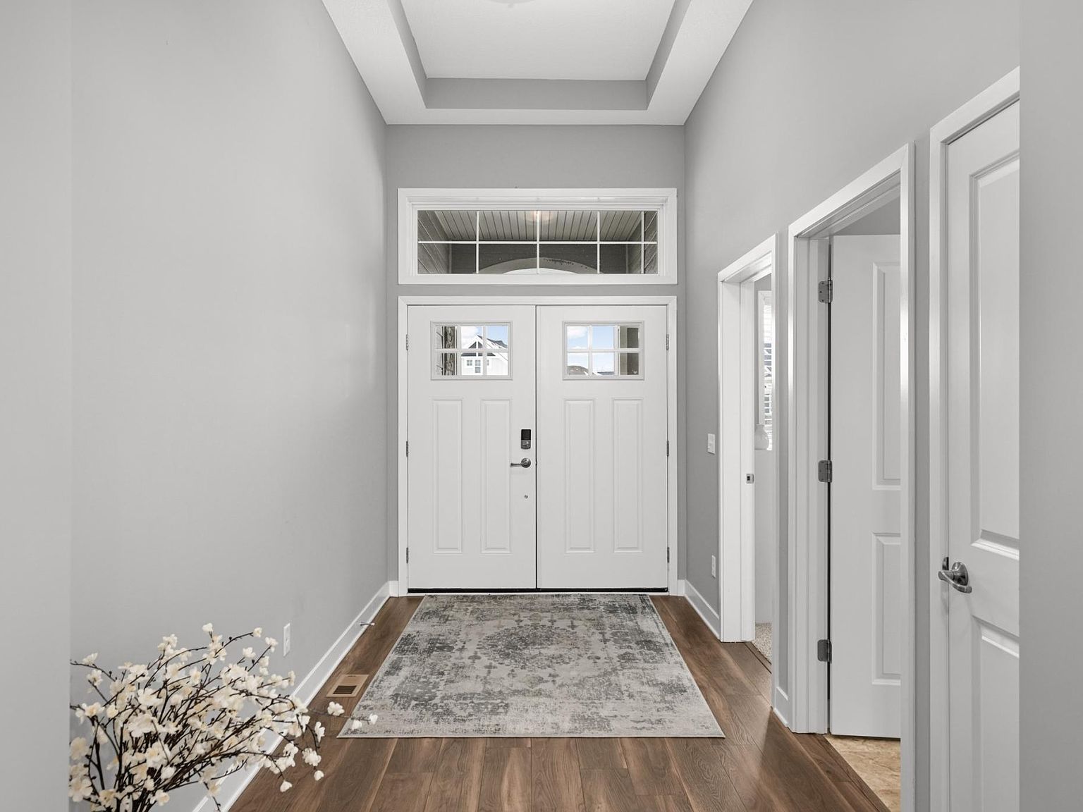 1965 Paisley Path Chanhassen, MN 55317 - Thumbnail 4