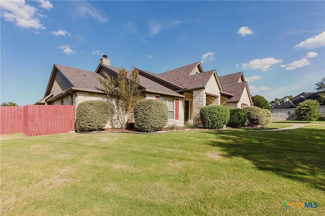 1102 Deer Xing Salado, TX 76571 - Thumbnail 4