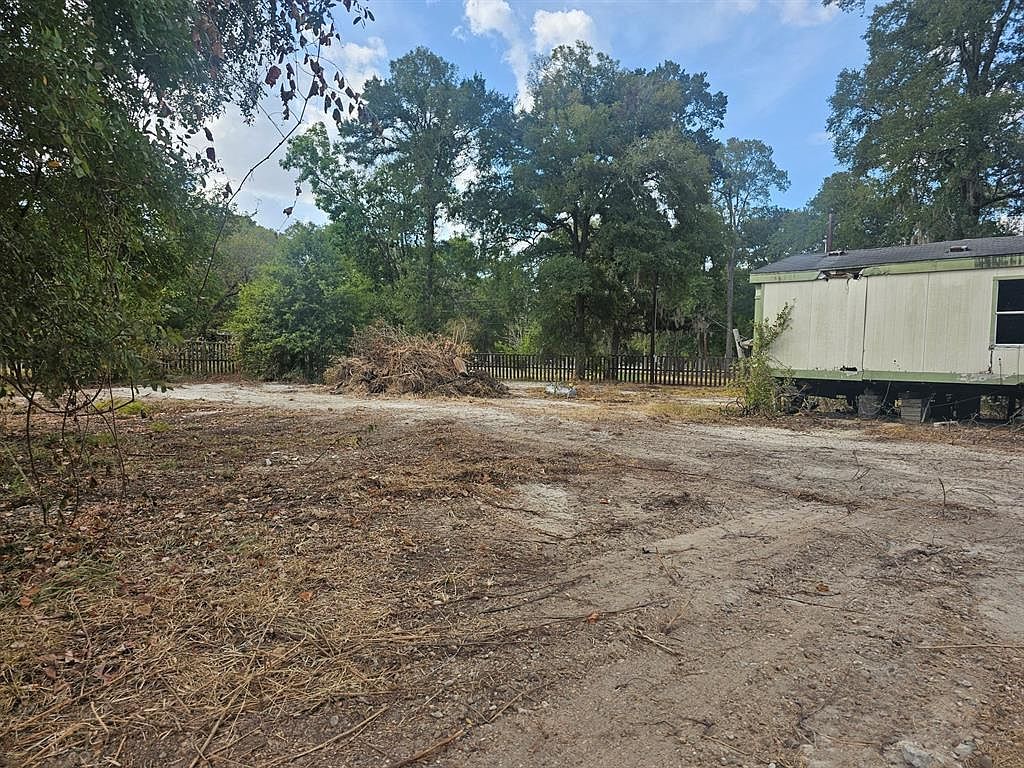 178 Forrest Lawn Wharton, TX 77488 - Thumbnail 4