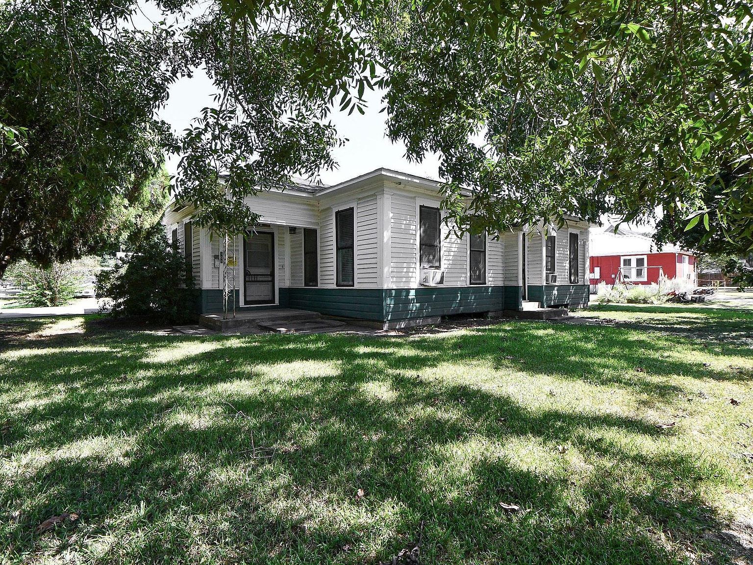 501 S Wharton St El Campo, TX 77437 - Thumbnail 4