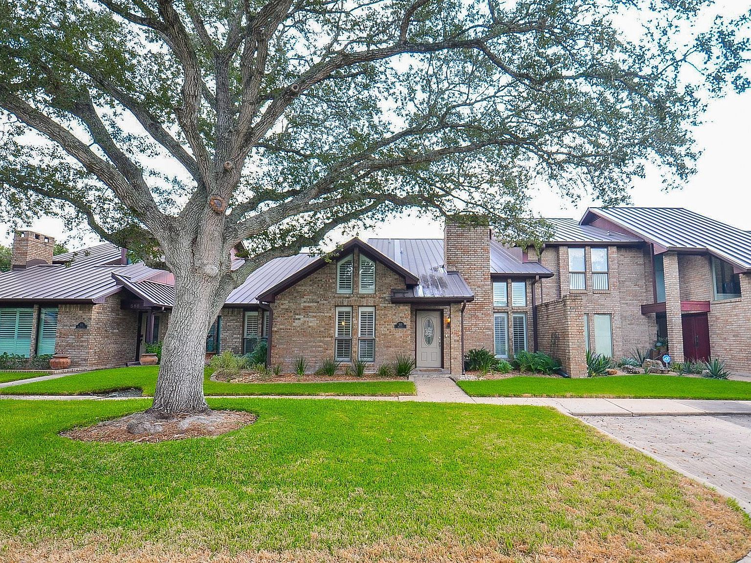 515 Regency Dr El Campo, TX 77437 - Thumbnail 4