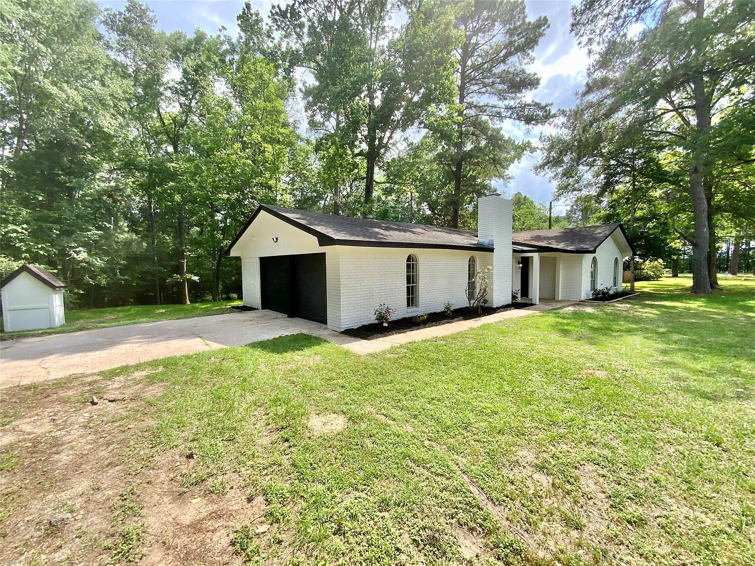 296 Kings Row Livingston, TX 77351 - Thumbnail 4