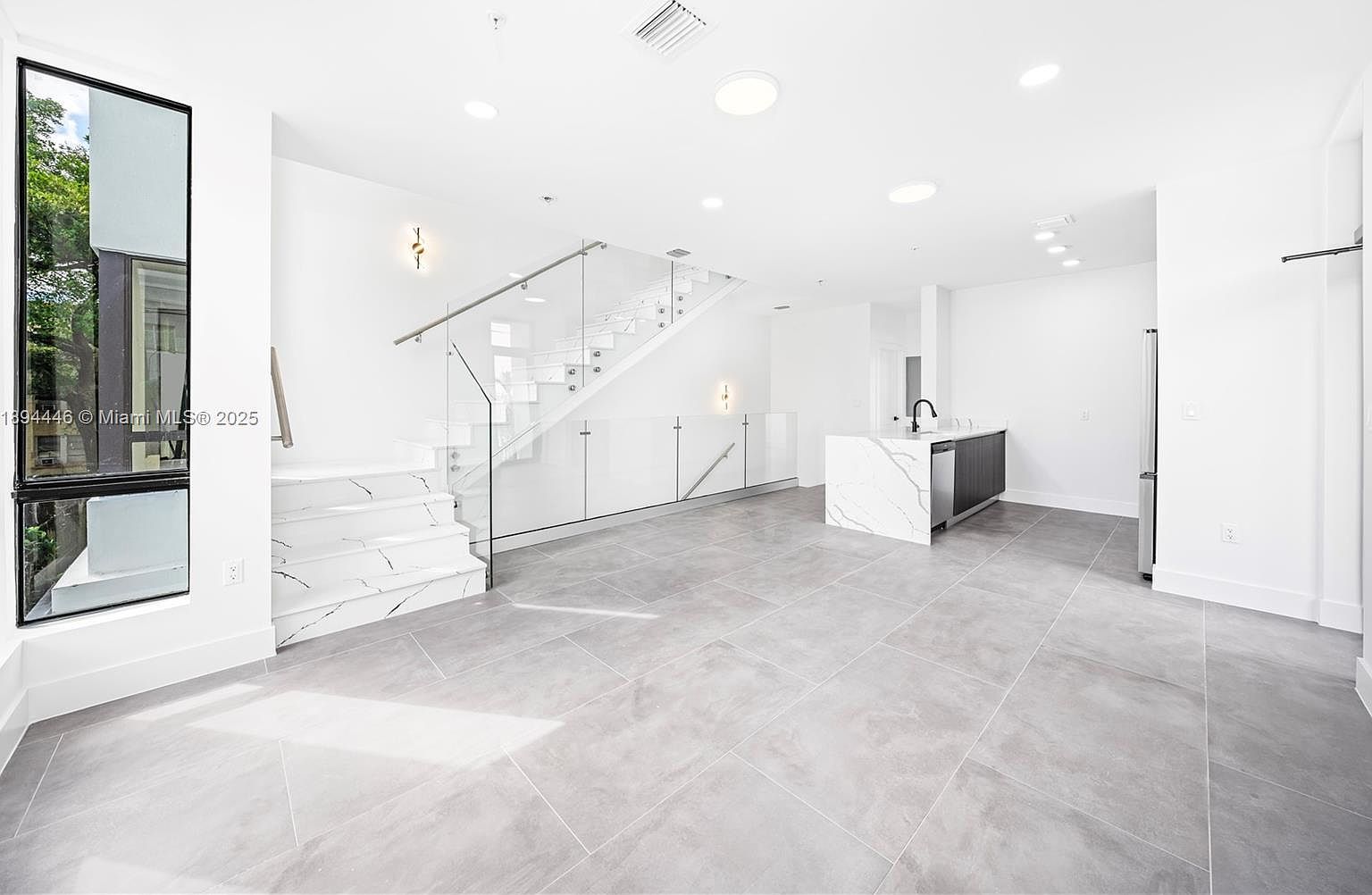 526 SW 2nd St #1 Miami, FL 33130 - Thumbnail 4