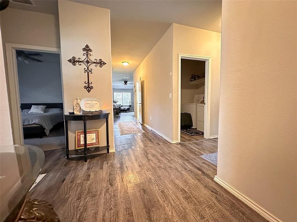 167 Courageous Side Way Magnolia, TX 77354 - Thumbnail 4