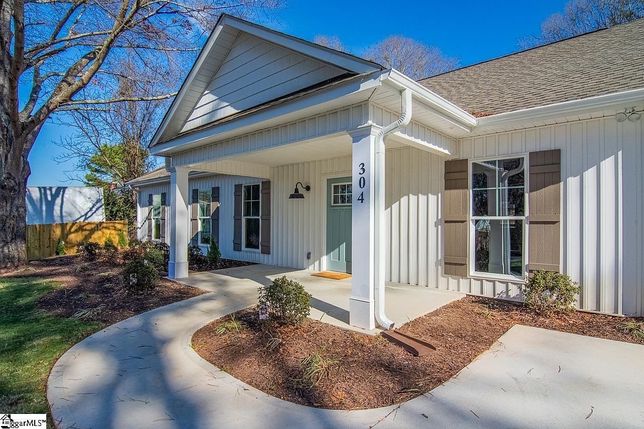 304 Lakeview Dr Laurens, SC 29360 - Thumbnail 4