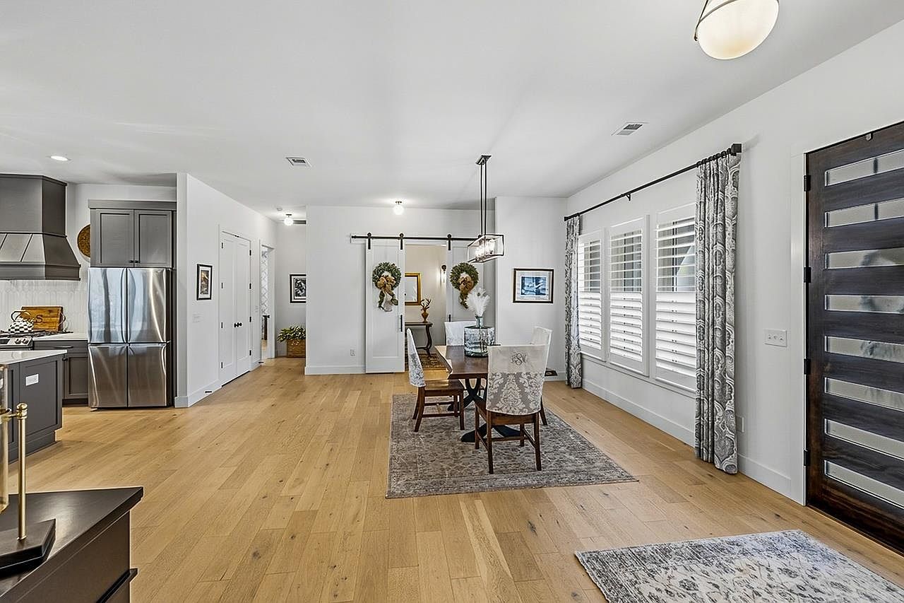 111 Sanctuary Ln Taylors, SC 29687 - Thumbnail 4