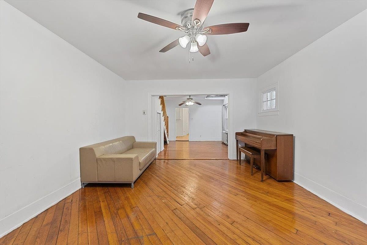 3372 Fort Independence St Bronx, NY 10463 - Thumbnail 4