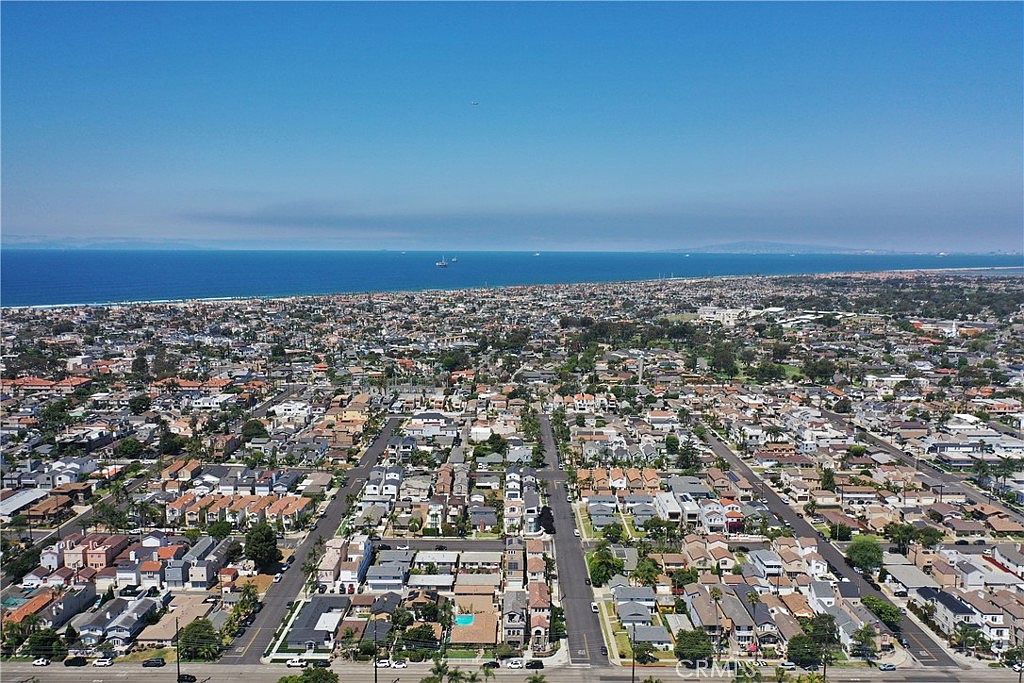 1017 Delaware St Huntington Beach, CA 92648 - Thumbnail 4