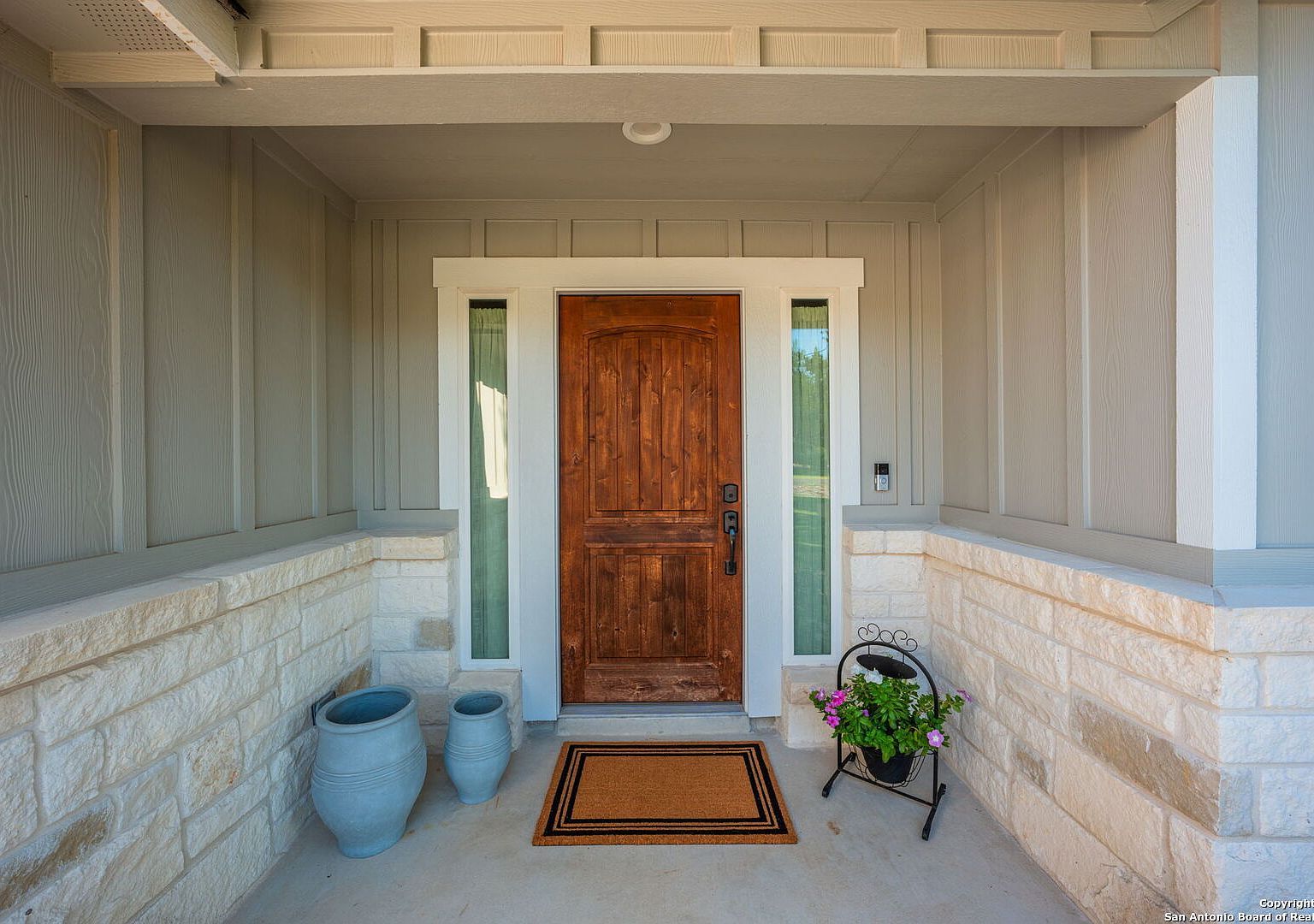 221 Deerwood Cir Bandera, TX 78003 - Thumbnail 4