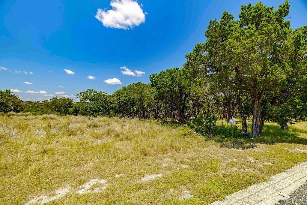 940 San Juan St S Kerrville, TX 78028 - Thumbnail 4