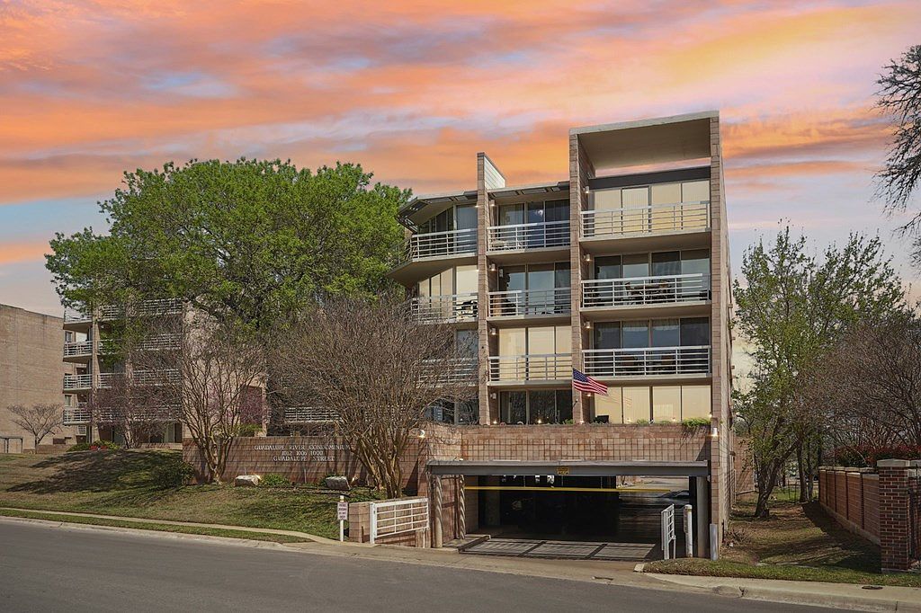 1000 Guadalupe St Kerrville, TX 78028 - Thumbnail 4