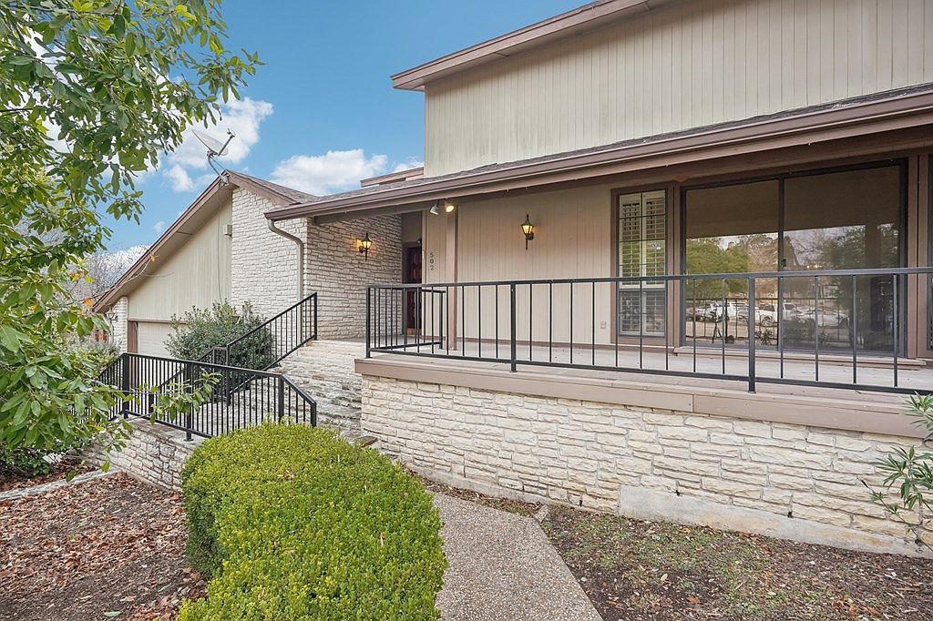 502 Oakland Hills Ln Kerrville, TX 78028 - Thumbnail 4