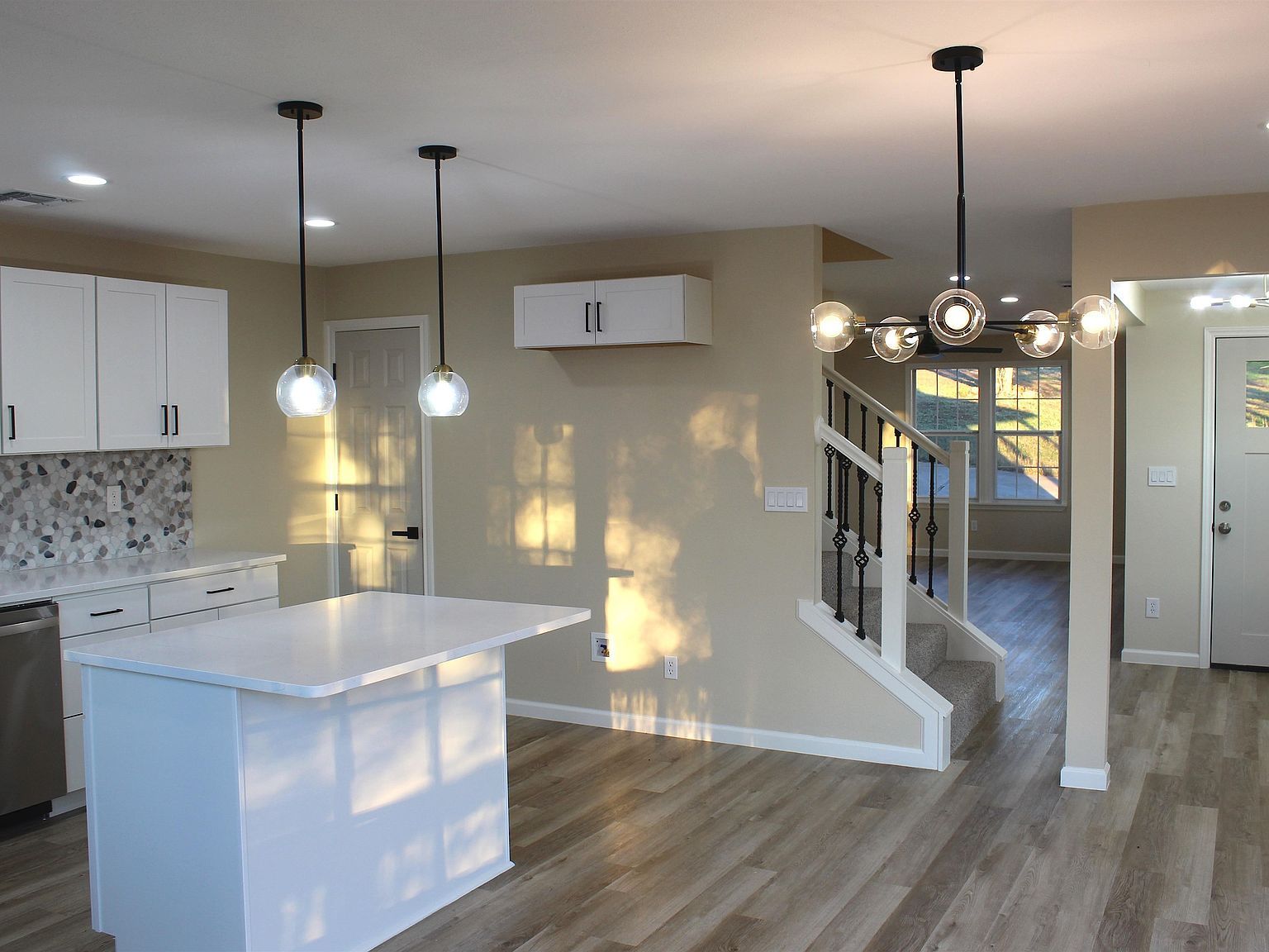 510 Circle Dr Horseshoe Bay, TX 78657 - Thumbnail 4