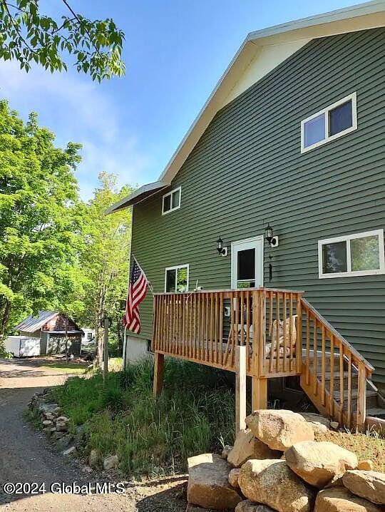 215 Fish Mountain Rd Lake Pleasant, NY 12108 - Thumbnail 4