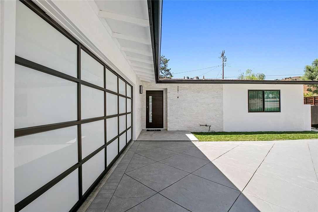 26144 Kenrose Cir Calabasas, CA 91302 - Thumbnail 4