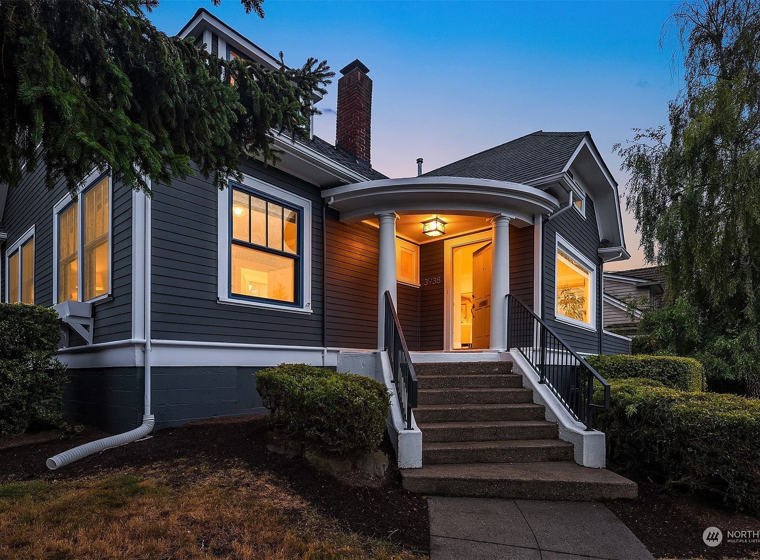 3938 Ashworth Ave N Seattle, WA 98103 - Thumbnail 4