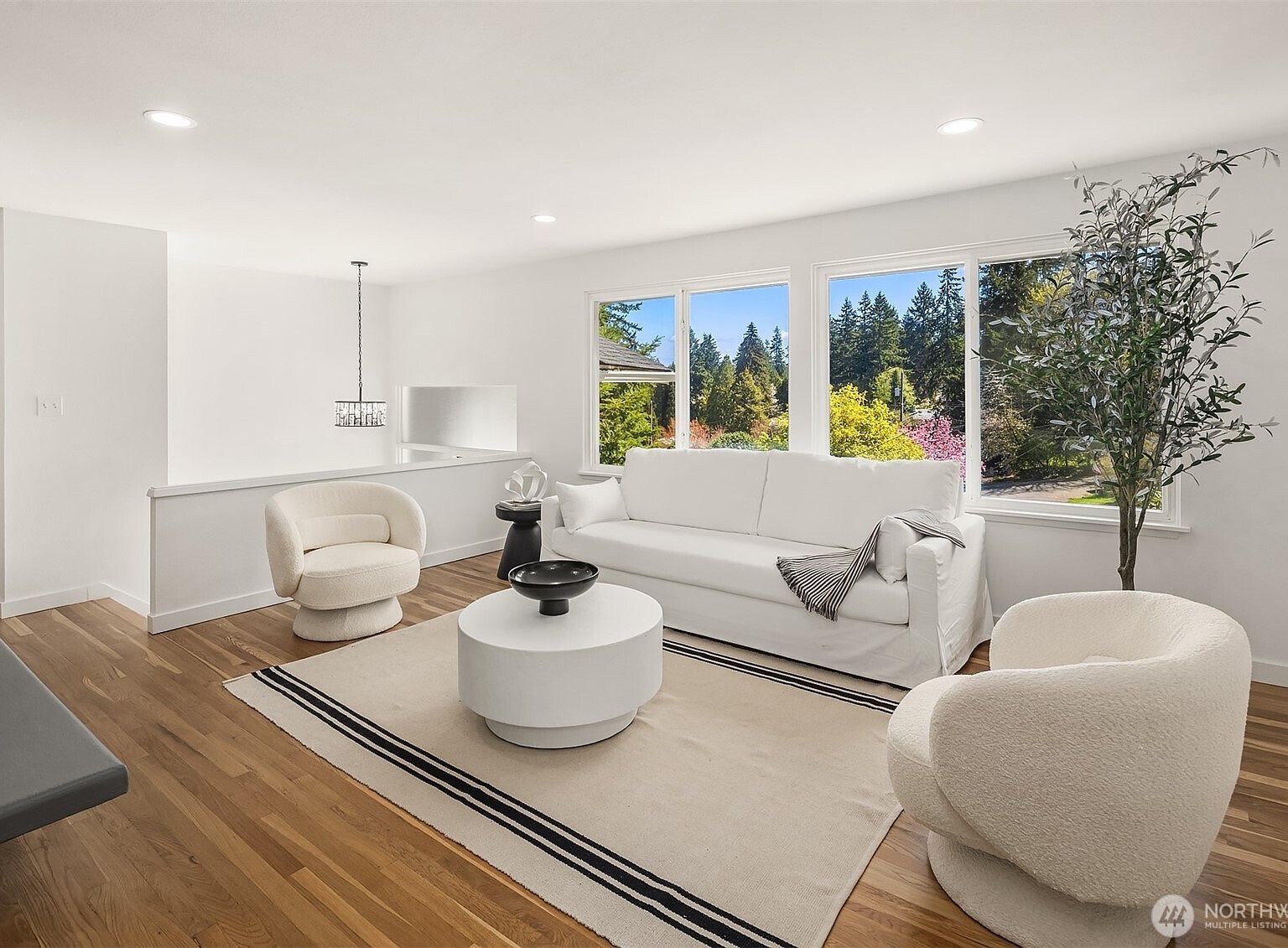 1136 N 146th Pl Shoreline, WA 98133 - Thumbnail 4