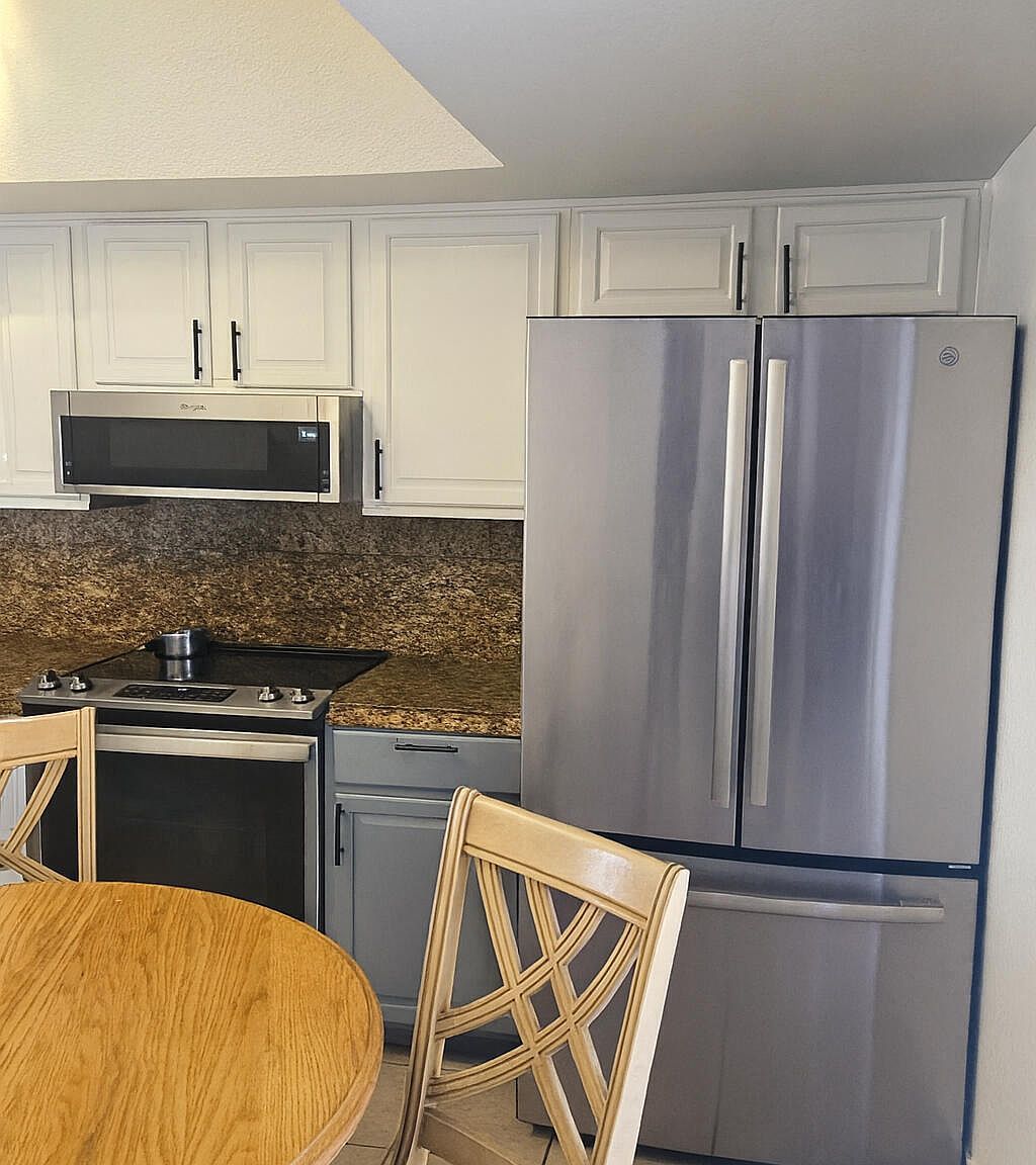 2838 E Beck Ln UNIT 2 Phoenix, AZ 85032 - Thumbnail 4