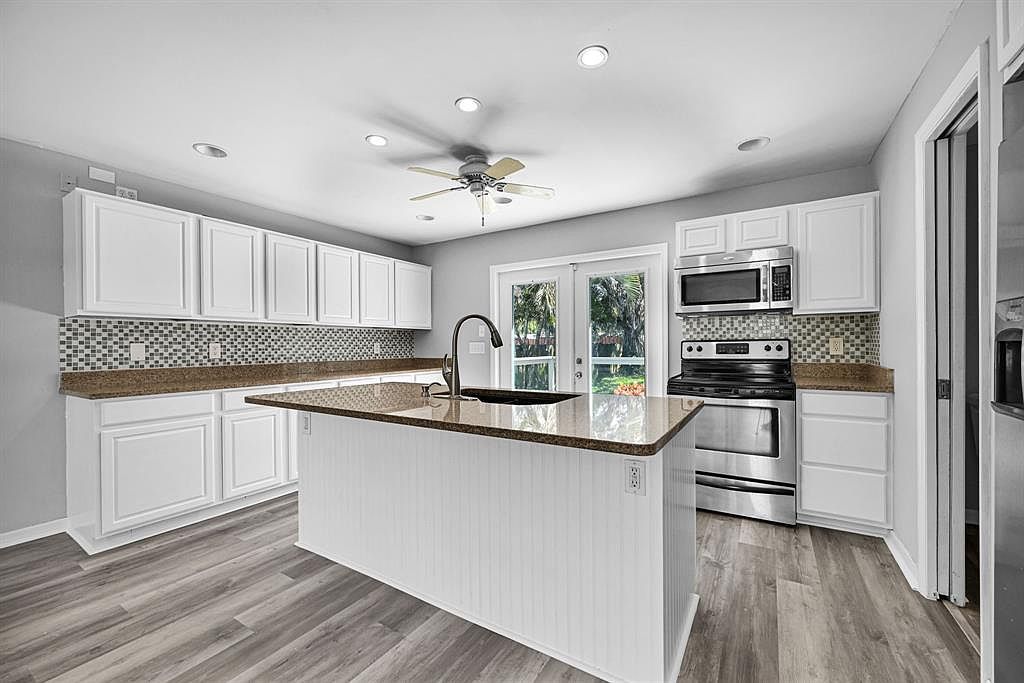 16648 SW 8th Ave Delray Beach, FL 33444 - Thumbnail 4