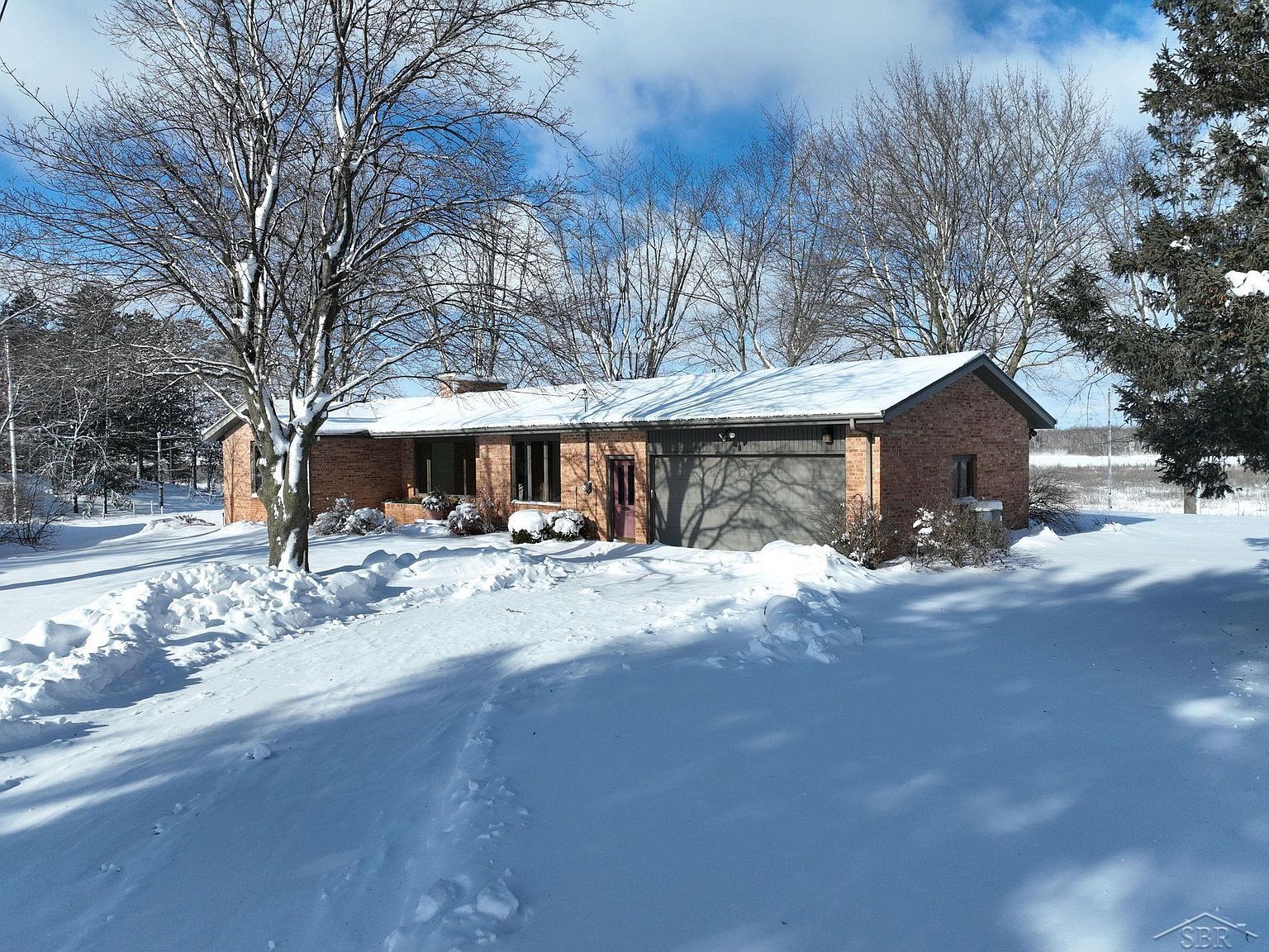 285 E Grace Ct Hope, MI 48628 - Thumbnail 4