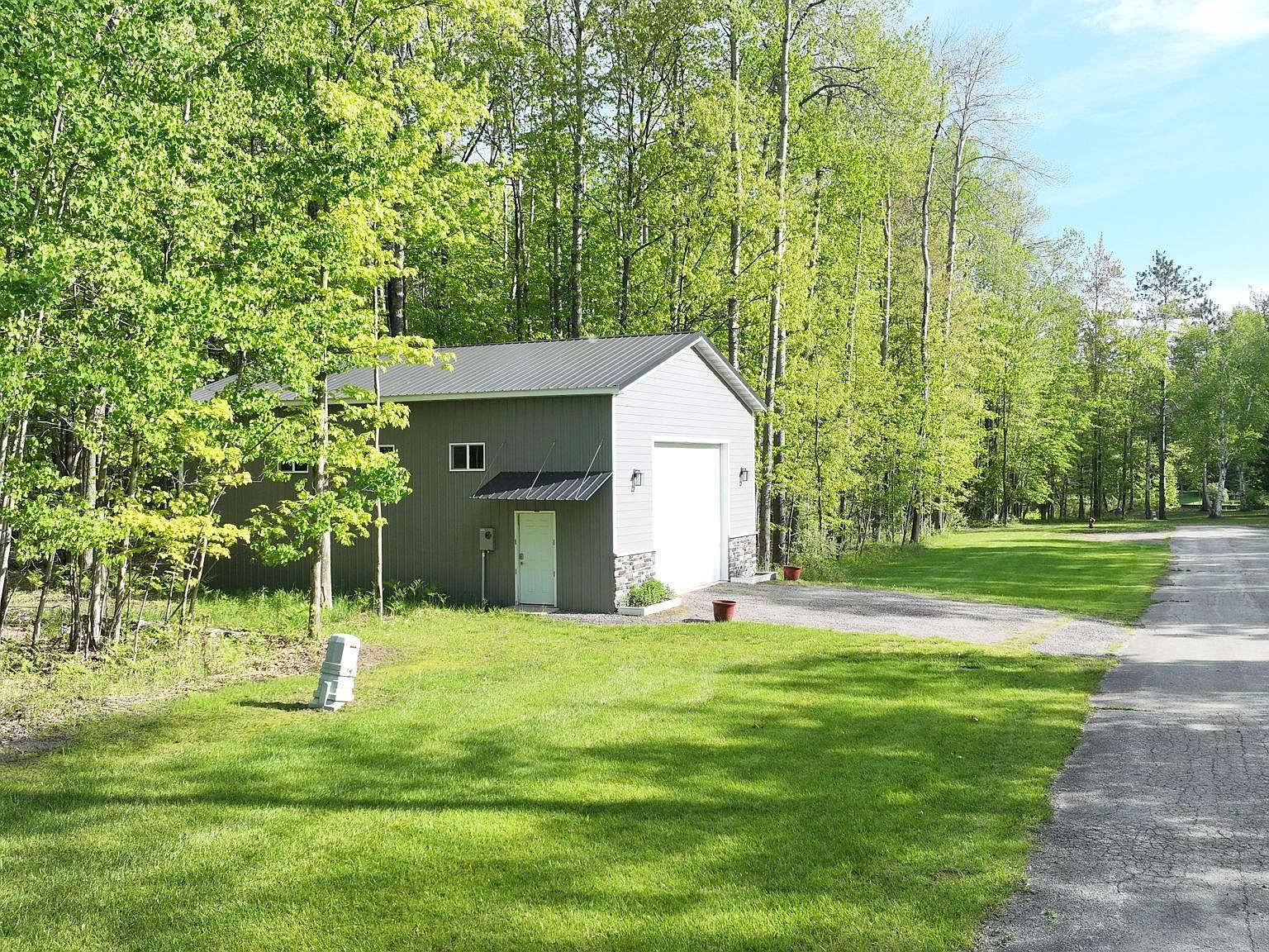 7389 N Edgebrook Ln Hope, MI 48628 - Thumbnail 4