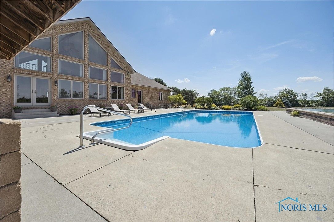 586 N State Route 587 Fostoria, OH 44830 - Thumbnail 4