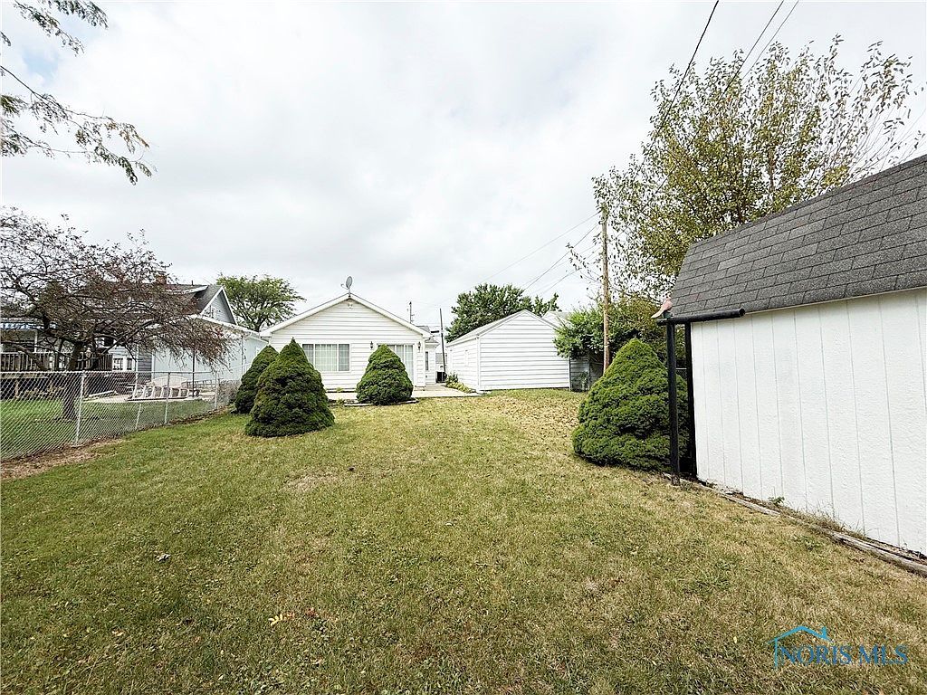 1324 N Union St Fostoria, OH 44830 - Thumbnail 4