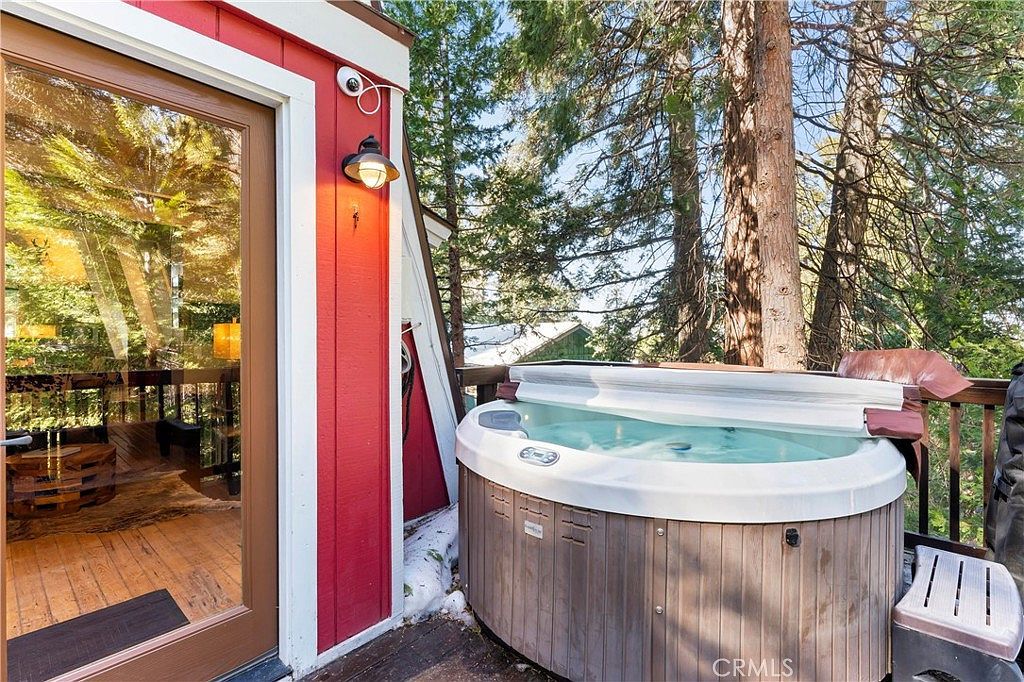 664 Circle Dr Lake Arrowhead, CA 92352 - Thumbnail 4