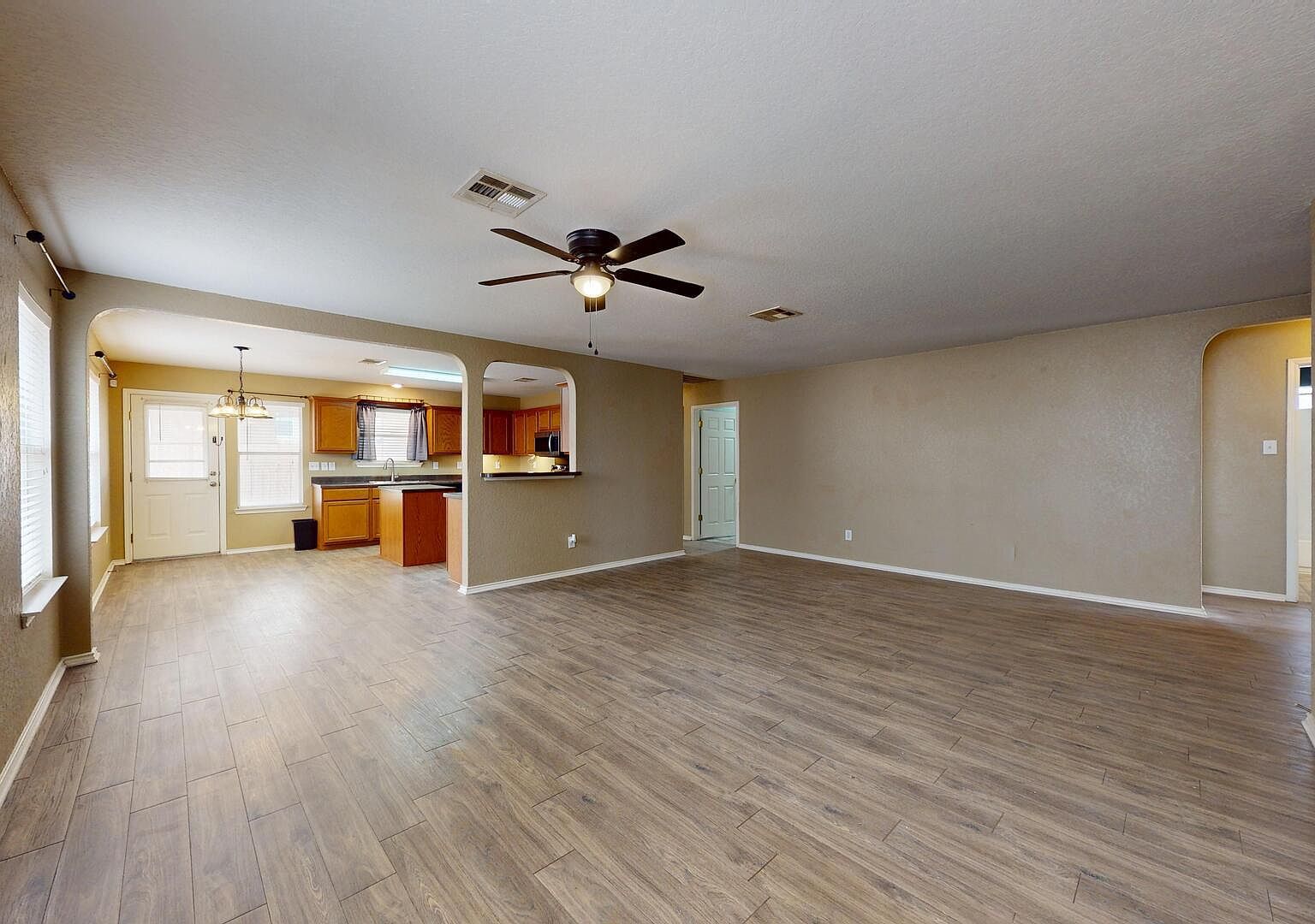 2912 Red Tip Dr Schertz, TX 78108 - Thumbnail 4