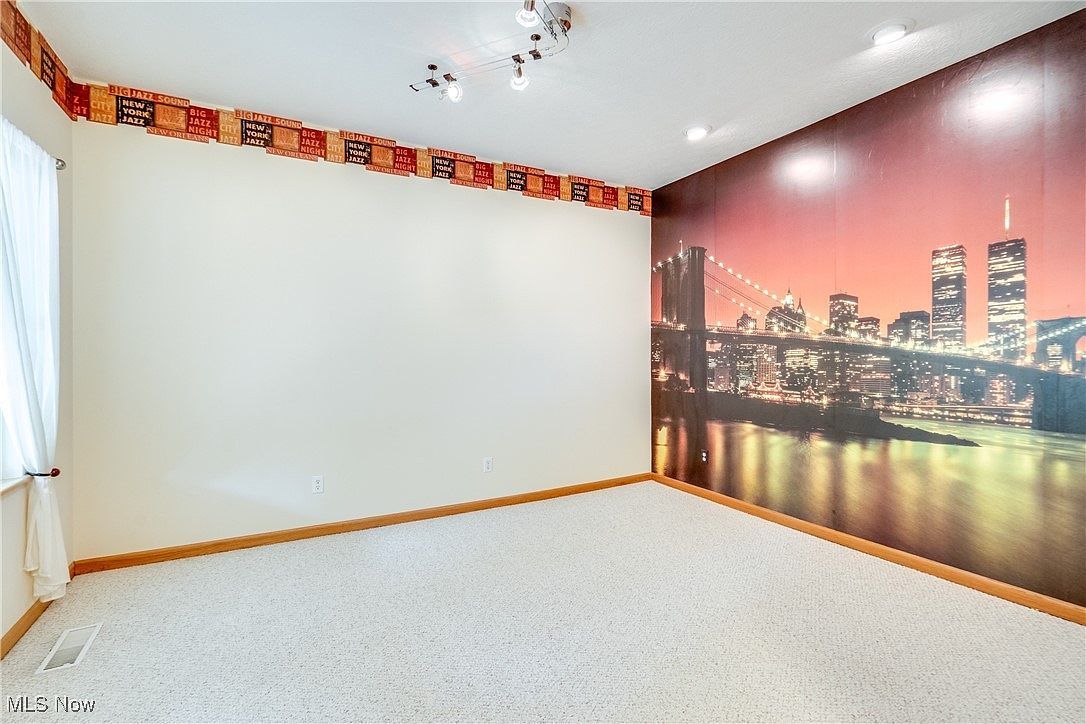 3108 Vermont Pl Akron, OH 44312 - Thumbnail 4