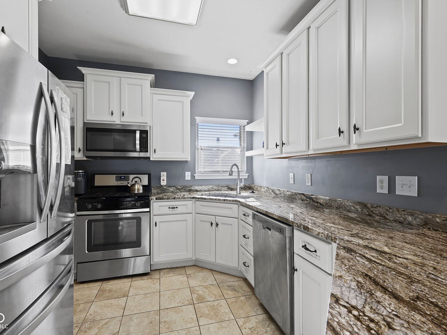 10652 Chesapeake Dr N Indianapolis, IN 46236 - Thumbnail 4