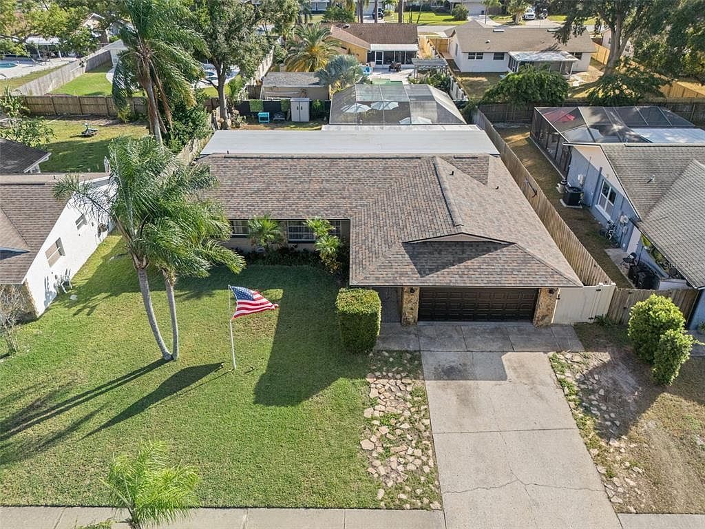 1407 Garden Ave Tarpon Springs, FL 34689 - Thumbnail 4