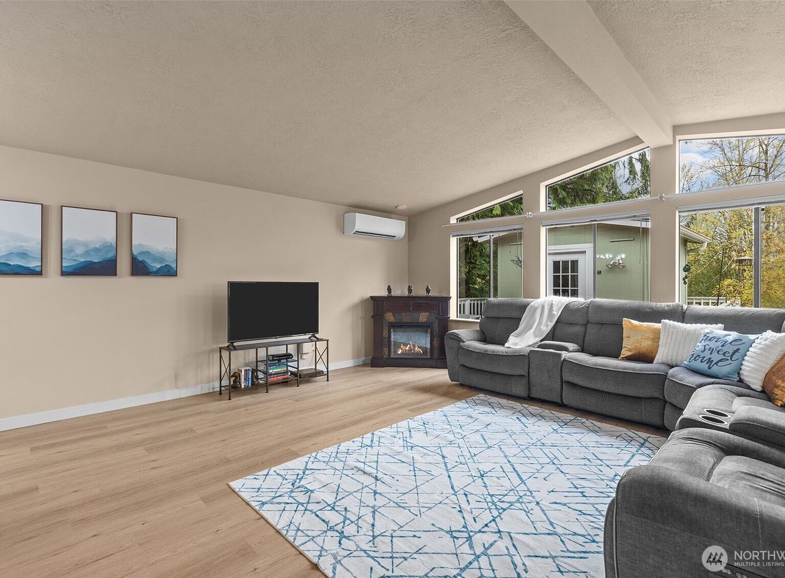 17373 Woodcrest Dr NE Kirkland, WA 98011 - Thumbnail 4