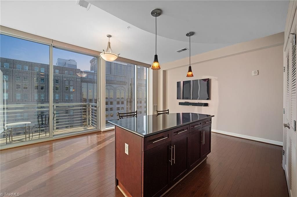 201 N Elm St STE 1404 Greensboro, NC 27401 - Thumbnail 4