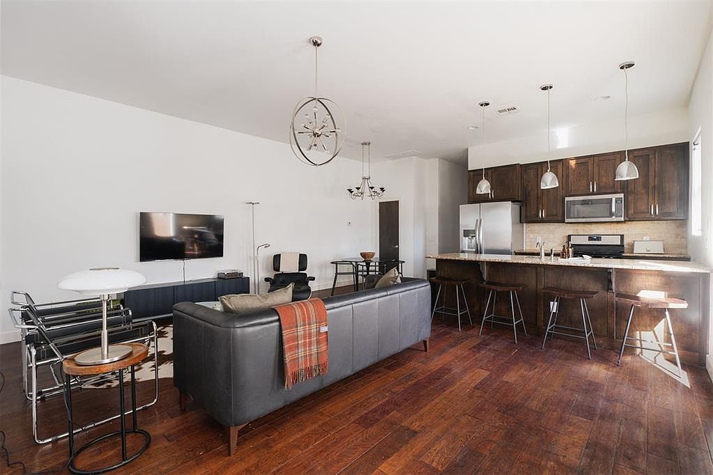 727 NE 5th St Oklahoma City, OK 73104 - Thumbnail 4