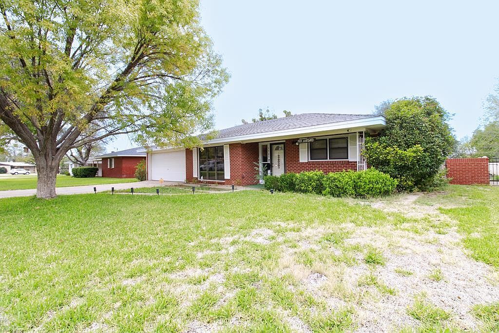 1705 Harvard Ave Big Spring, TX 79720 - Thumbnail 4