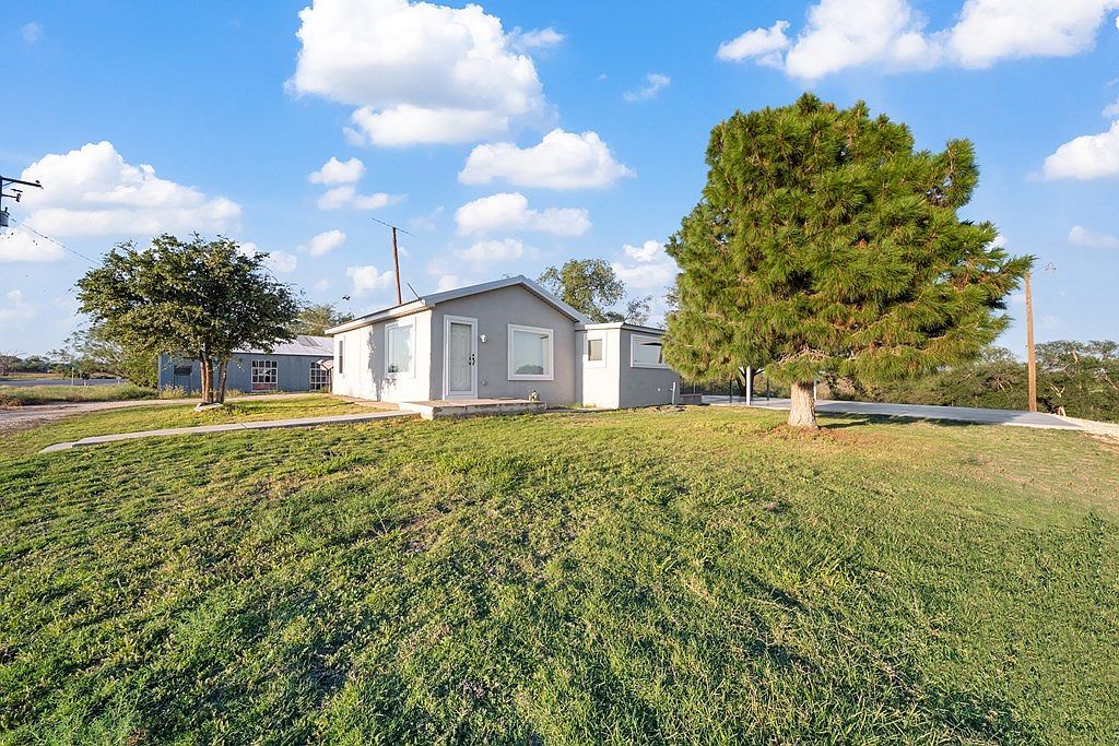 2210 E Highway 350 Big Spring, TX 79720 - Thumbnail 4