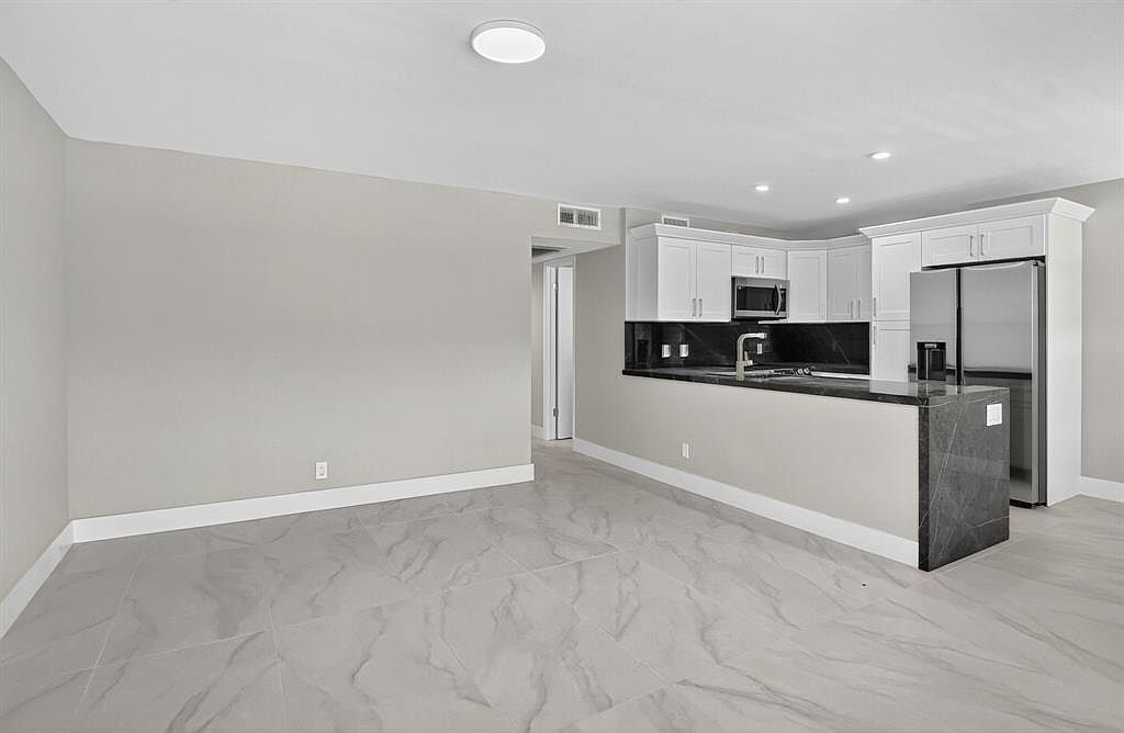 186 Upminster Cir #186-I Deerfield Beach, FL 33442 - Thumbnail 4