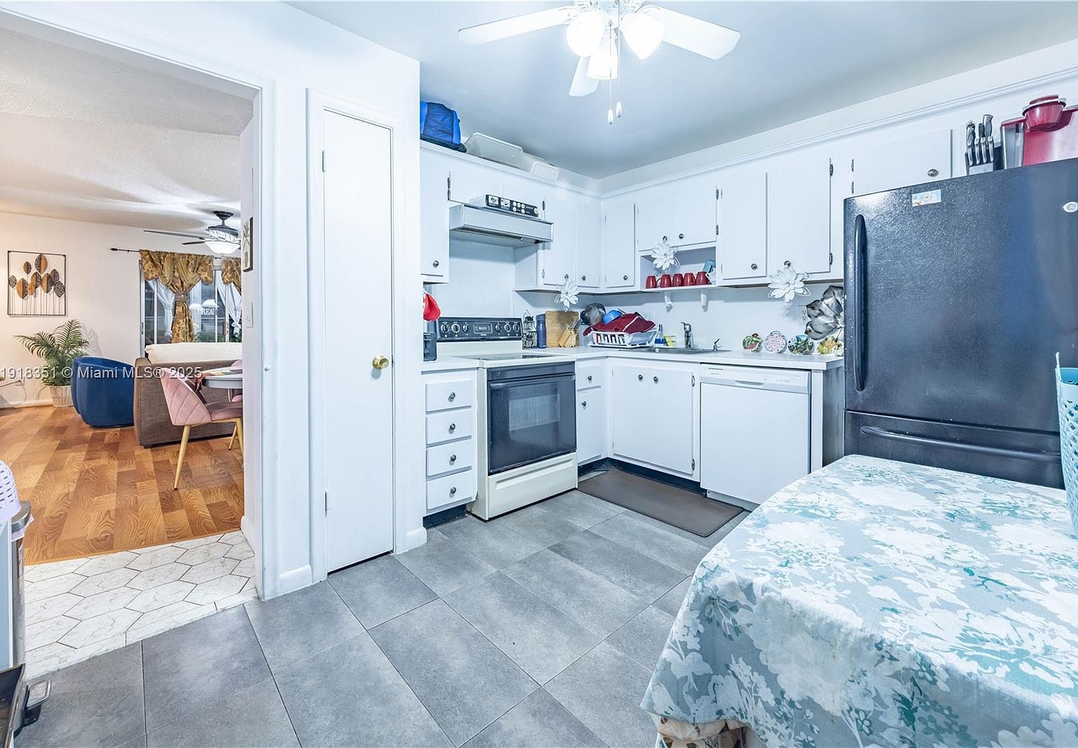 4751 NW 21st St APT 210 Lauderhill, FL 33313 - Thumbnail 4