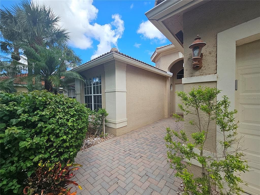 6900 Molakai Cir Boynton Beach, FL 33437 - Thumbnail 4