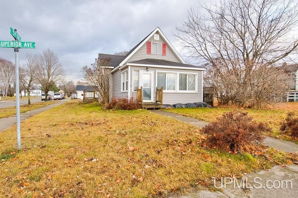 501 Superior Ave Gladstone, MI 49837 - Thumbnail 4