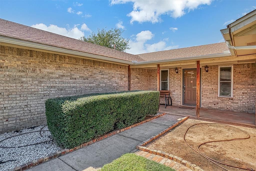 809 Canterbury Blvd Altus, OK 73521 - Thumbnail 4