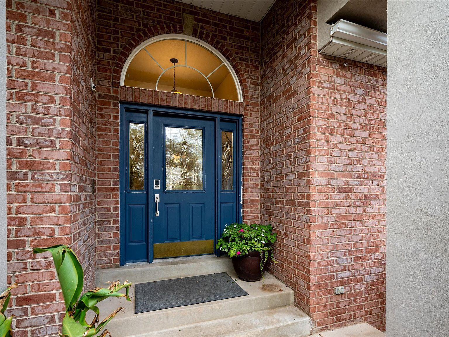 2011 E Dan Dr Layton, UT 84040 - Thumbnail 4