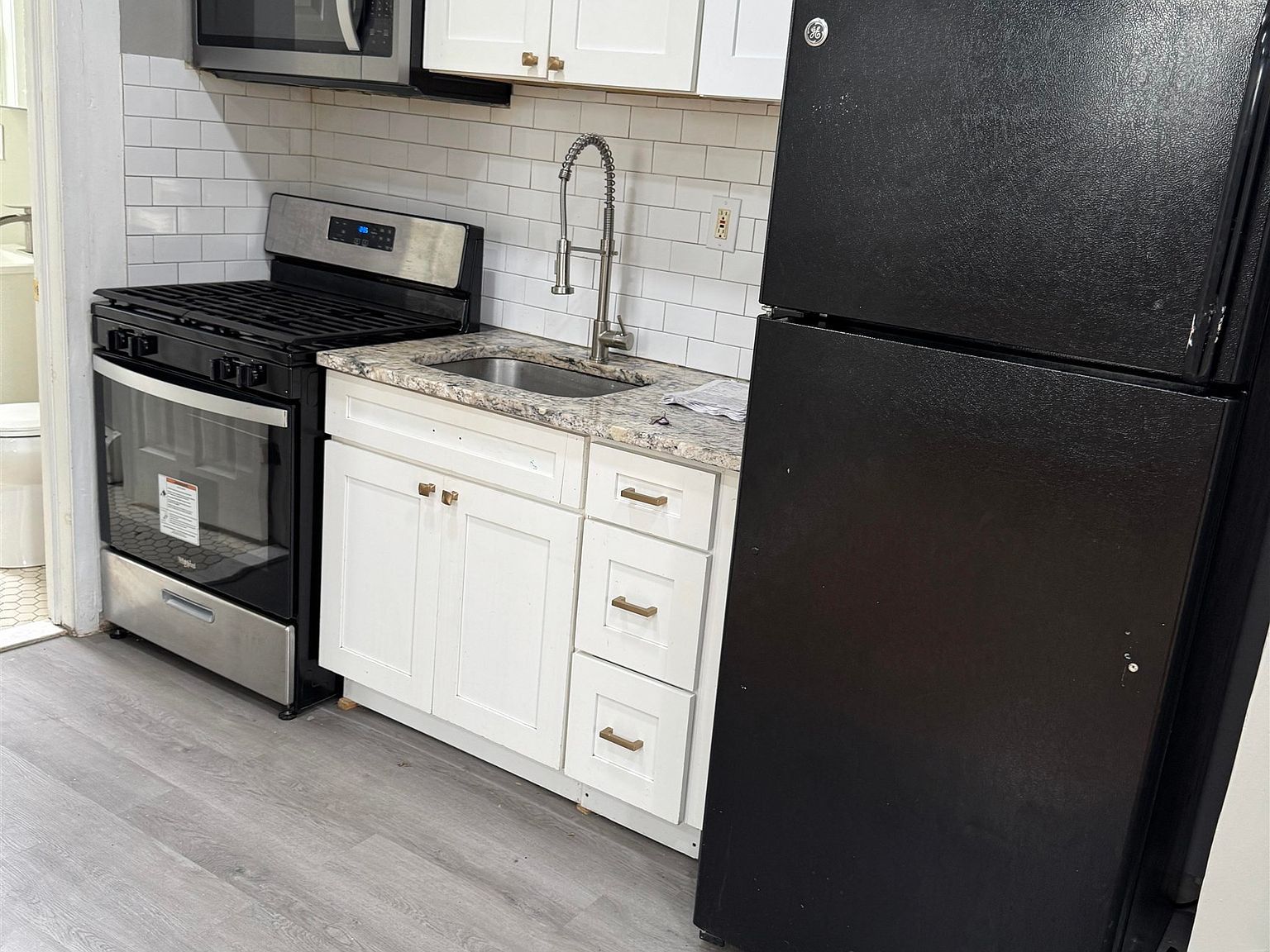 69 Jewett Ave Jersey City, NJ 07304 - Thumbnail 4