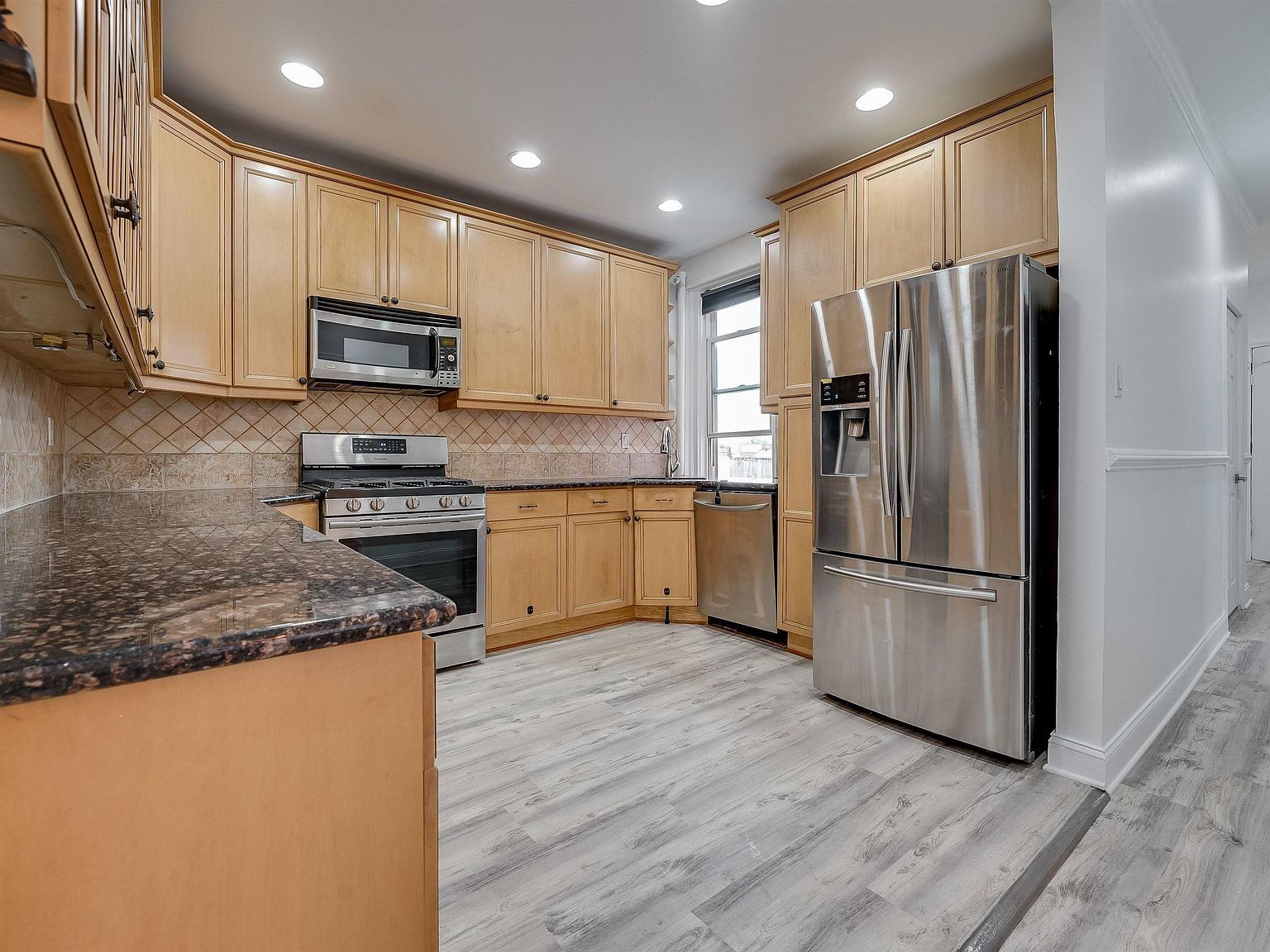 103 Westover Pl #8 West New York, NJ 07093 - Thumbnail 4