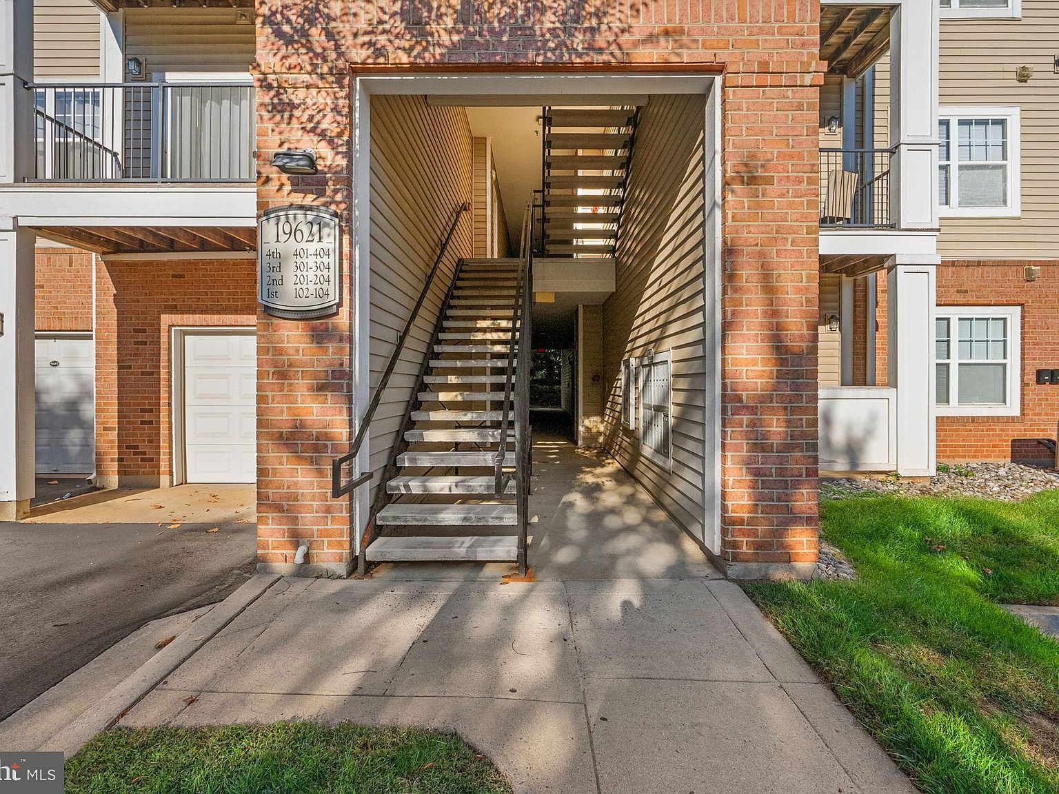 19621 Galway Bay Cir APT 302 Germantown, MD 20874 - Thumbnail 4